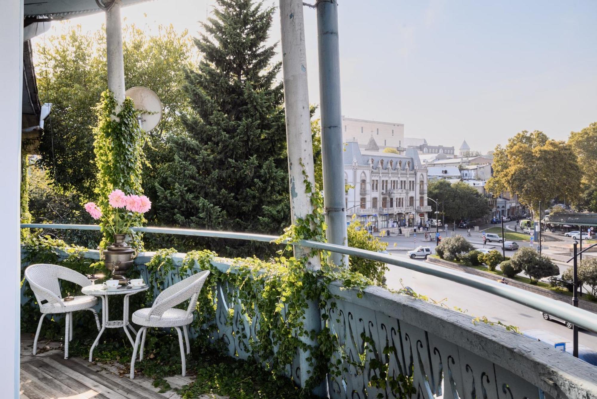 Blue Balcony Hotel Tbilisi Eksteriør billede